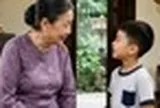 Bà nội hỏi “về nhà ngoại chơi được cho bao nhiêu tiền”, đứa trẻ 7 tuổi đáp một câu không ai chê được!