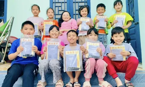 Hành trình gieo mầm tri thức của bông hồng thuỷ tinh