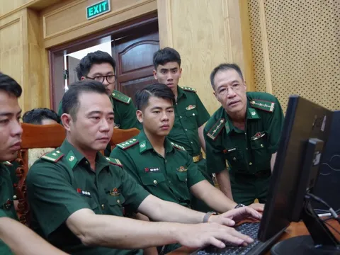 BĐBP Tp.HCM tập huấn công tác xử lý văn bản, chữ ký số và phong trào “Bình dân học vụ số”