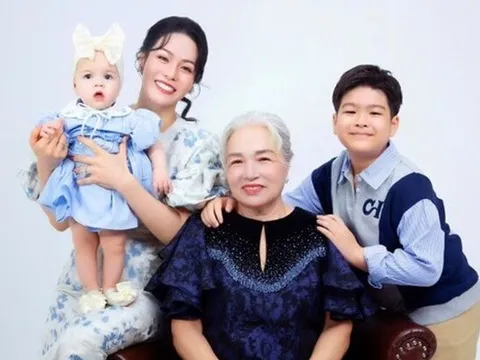 Ca sĩ Nhật Kim Anh hạnh phúc bình yên bên mẹ cùng hai con, hé lộ về con gái lai Tây