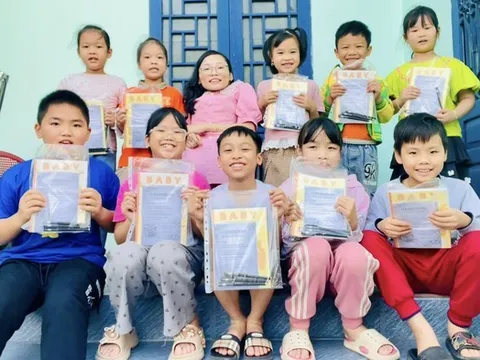 Hành trình gieo mầm tri thức của bông hồng thuỷ tinh