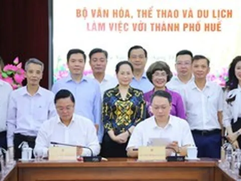 Huế tiên phong ký kết kế hoạch phối hợp phát triển văn hóa, thể thao và du lịch