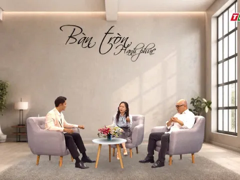 Bàn Tròn Hạnh Phúc: Khi đồng nghiệp chơi xấu, im lặng hay phản pháo?