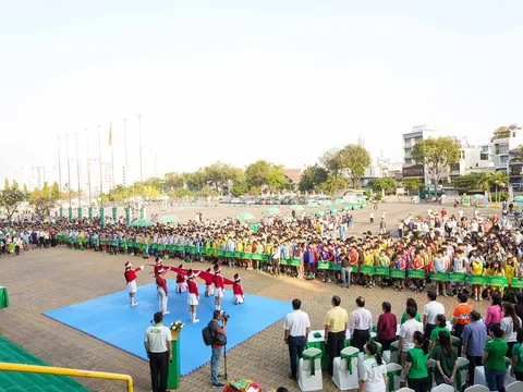 Nestlé MILO khởi động chuỗi hoạt động thể thao học đường năm 2023 với Giải Bóng rổ Học sinh TP.HCM