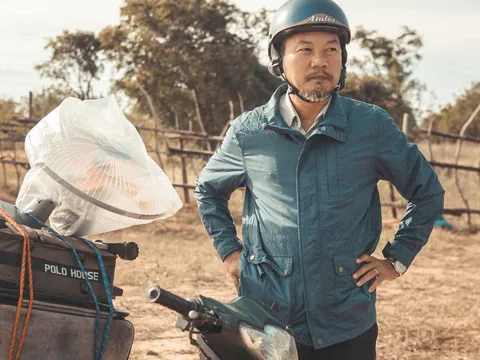 Xúc động cách Lý Hải khai thác tình cha trong Lật Mặt 8: Khi một cái áo, cây quạt còn hơn vạn lời nói