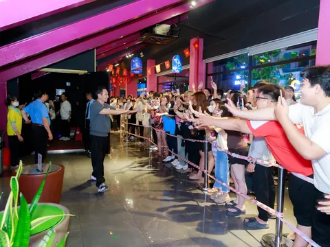 Lý Hải làm nên kỳ tích: Lật Mặt 8 vượt mốc 200 tỷ chỉ sau 1 tuần