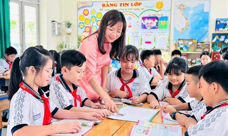 Bộ GD&ĐT thông tin về chế độ phụ cấp cho giáo viên dạy lớp có học sinh hòa nhập